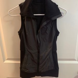 Lululemon black fitted vest - size 2